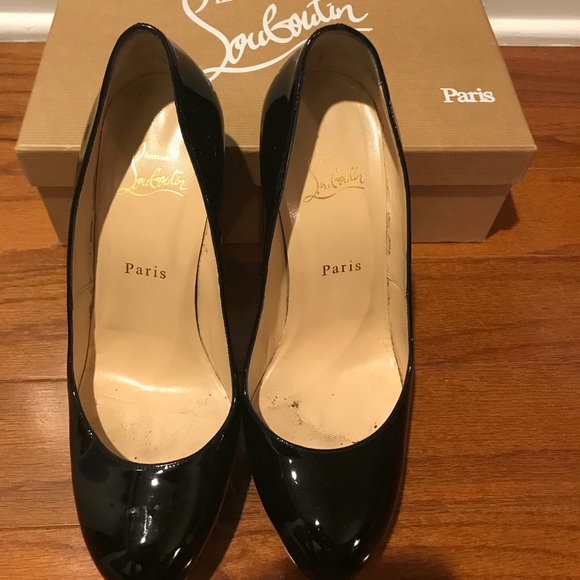 Christian Louboutin:  Black patent pumps - Picture 7 of 7